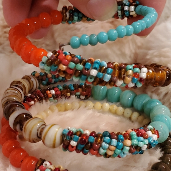 COPY - Beaded Bracelet - Picture 3 of 4